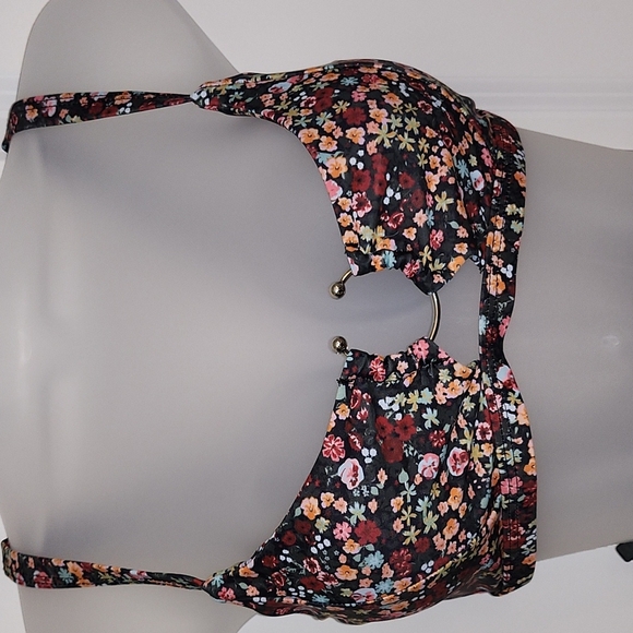 High Waist Bikini set ~ multicolor . I didn’t get to use it for my trip - Picture 2 of 8